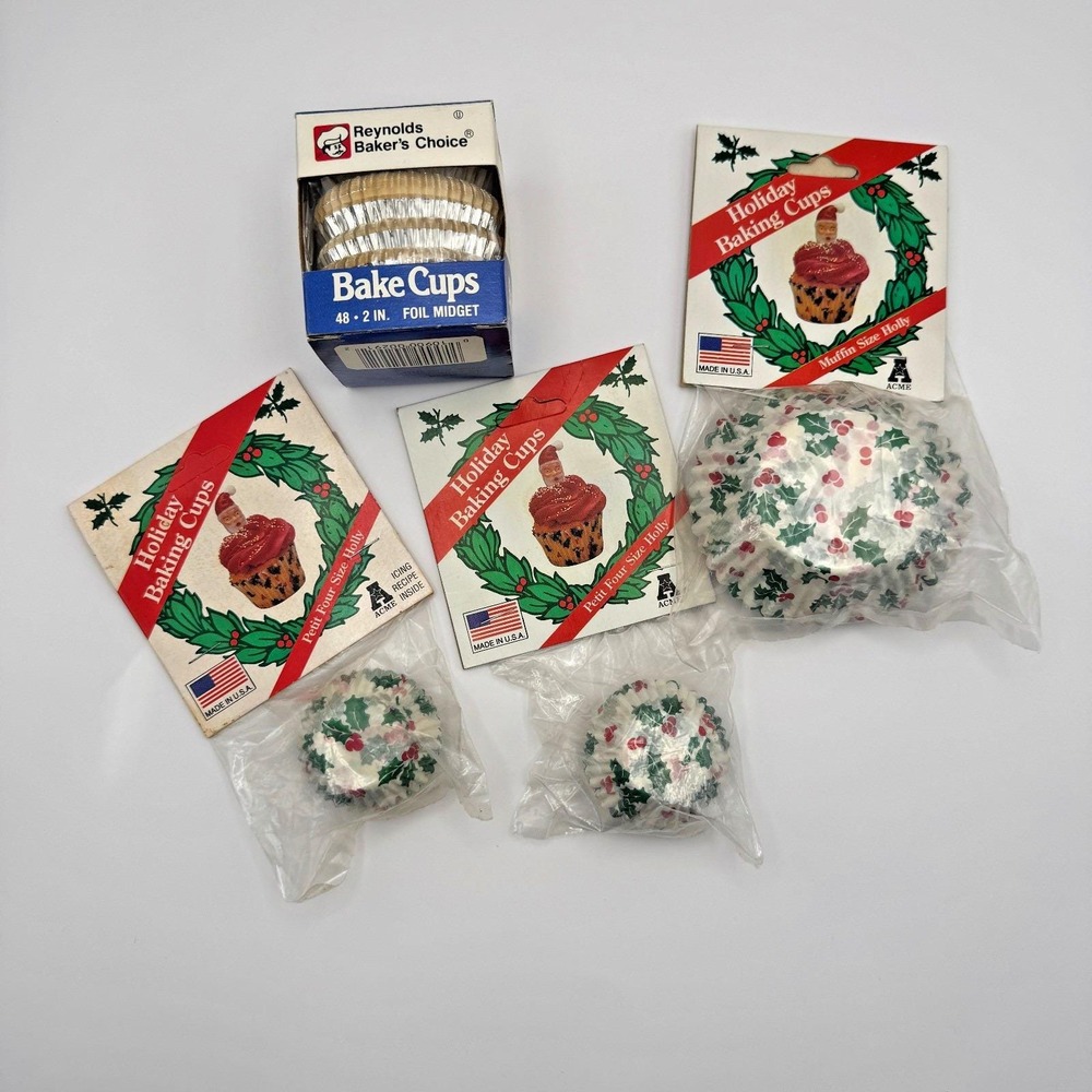 Vintage Christmas Baking Cups Reynolds Bakers ChoiceFoil/Acme Holly Berry READ